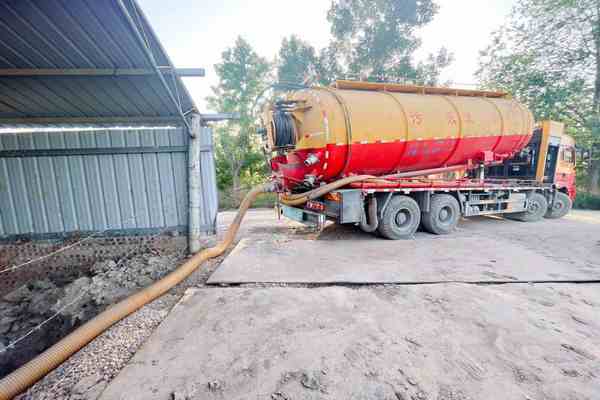 清掏廢水池 清掏廢水池