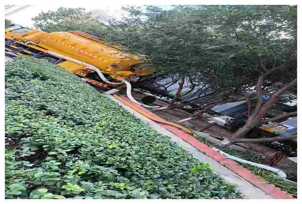 北辛安鐵壁街集污溝管道清淤要注意什么