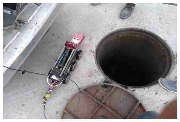 長子營鎮淤泥井管道疏通得到優勢