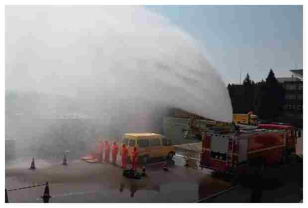 紫竹腌胡同污油渠管道清淤附近