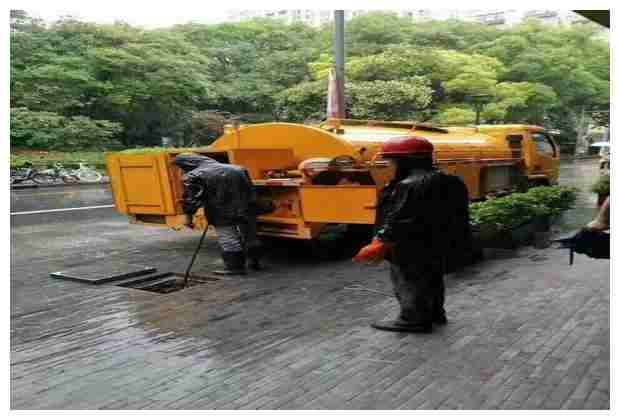 立湯路雨污溝管道清淤選購要注意哪些事項