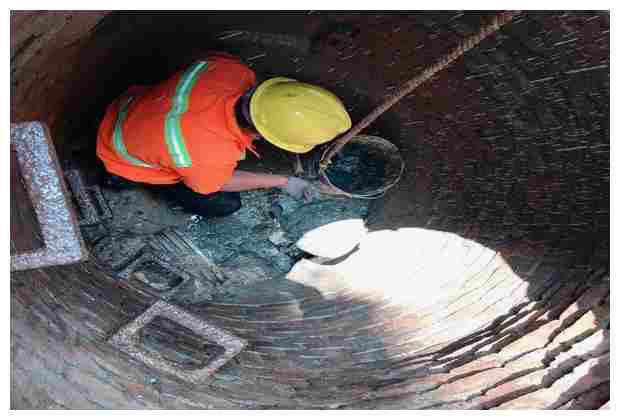 采育鎮(zhèn)屯留營村雨污井管道疏通應(yīng)該注意什么