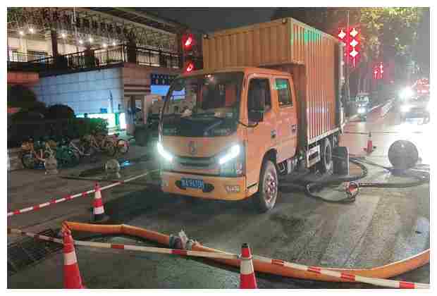 進(jìn)口社區(qū)格柵池管道疏通的注意事項(xiàng) 進(jìn)口社區(qū)格柵池管道疏通的注意事項(xiàng)