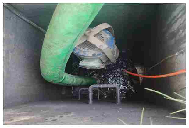 轉角下水道堵塞怎么辦