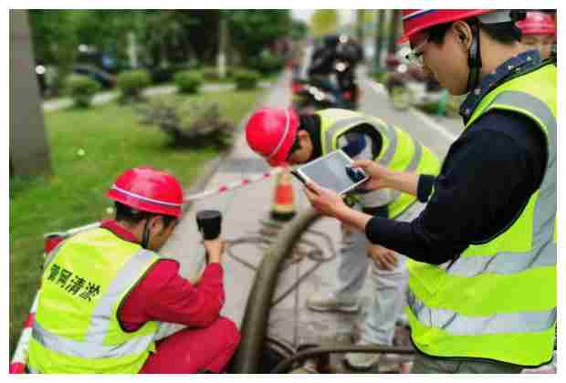 輕汽家委會(huì)下水道清淤師傅 輕汽家委會(huì)下水道清淤師傅