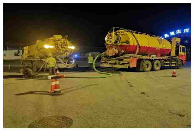 起泡膠堵塞下水道怎么辦